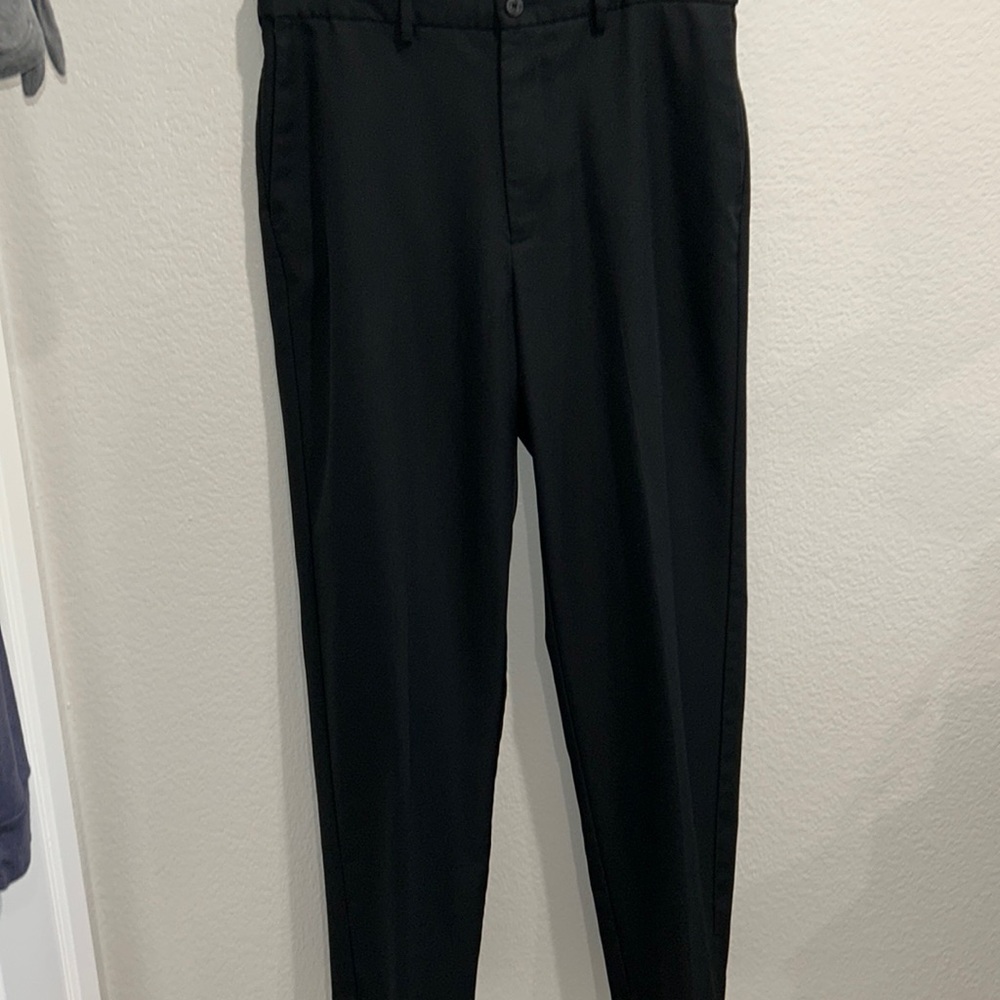 Ben Hogan black flat front dress pants, 32 x 30, 4 pocket